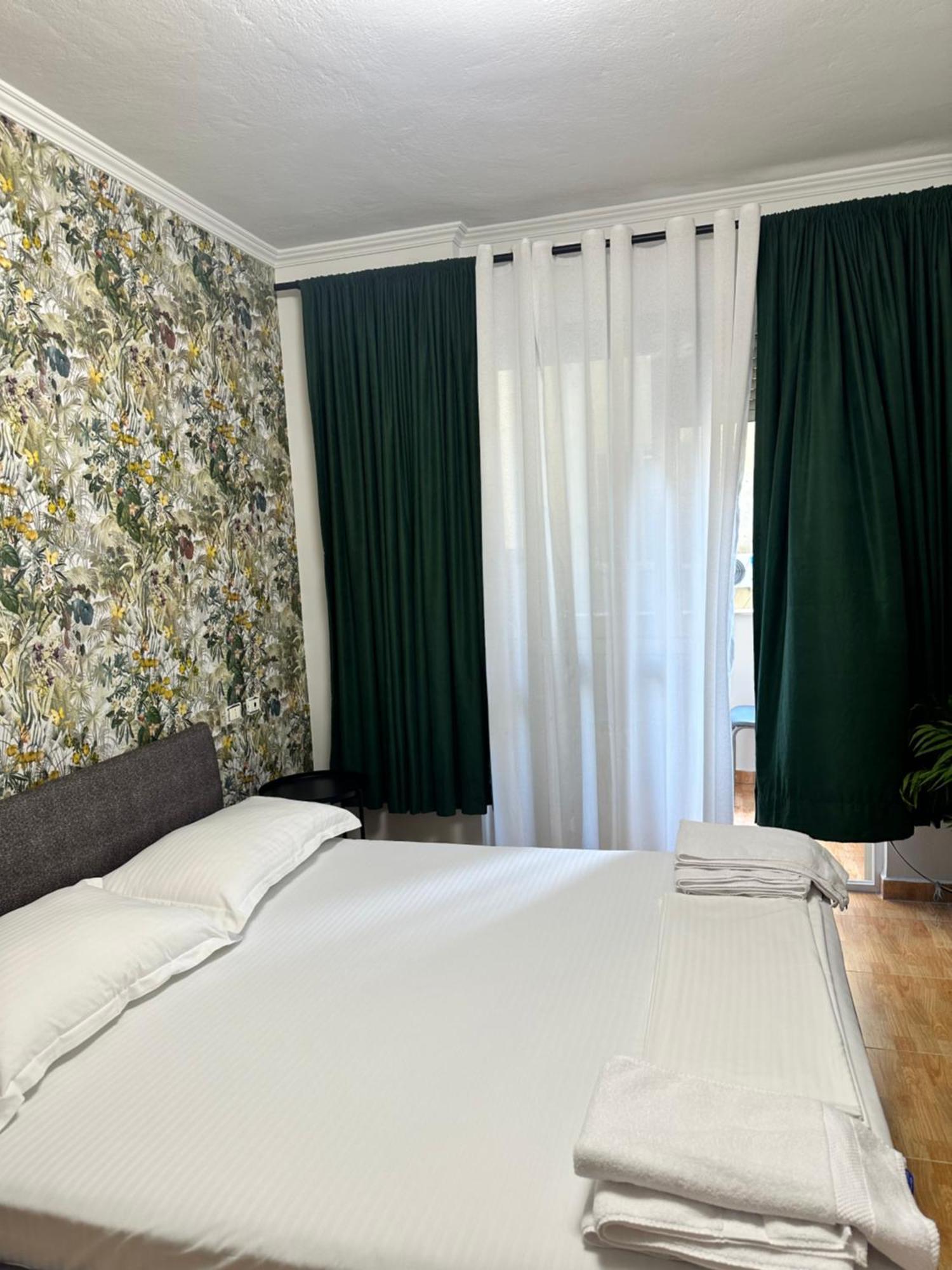 Apartment Green Home Tirana